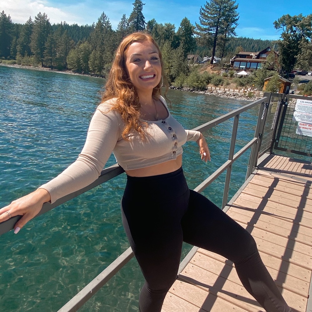 Meet your Posher, Haley